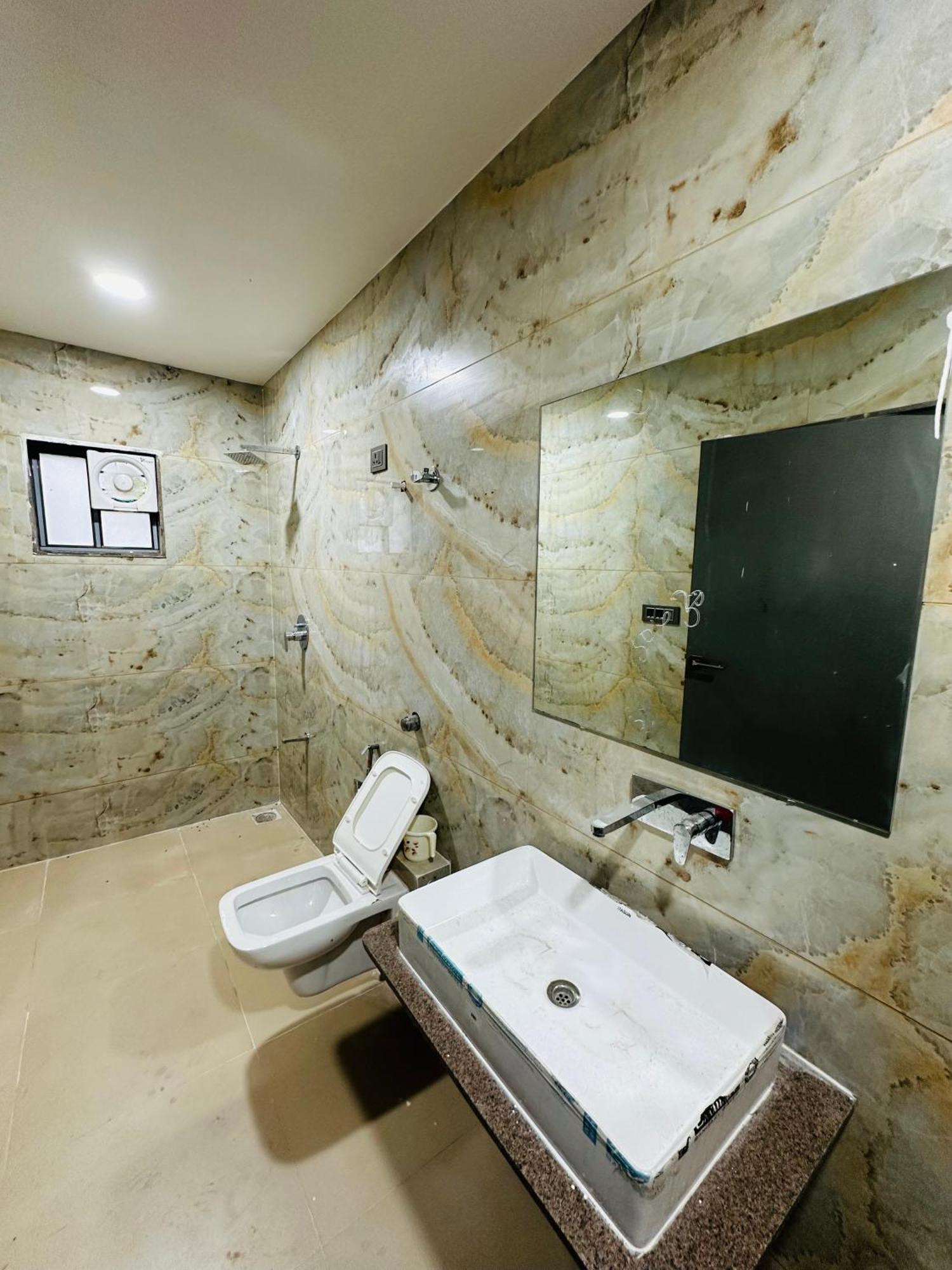 Karmabhumi 1 Villa Sātej Esterno foto